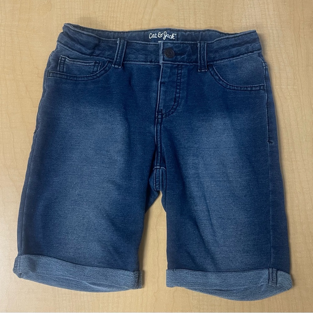 Girls Cat & Jack Bermuda Denim Shorts size large 10/12 stretchy and comfy